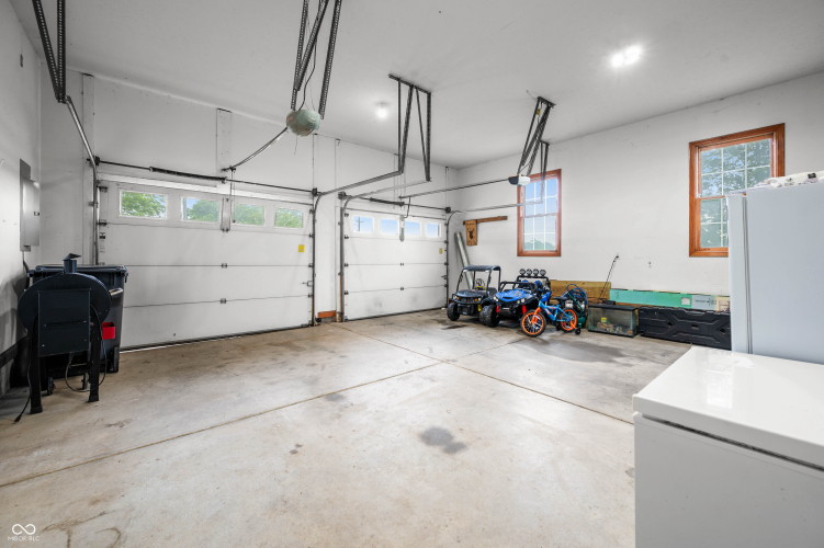 Listing Image 48