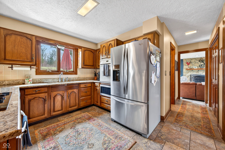 Listing Image 112
