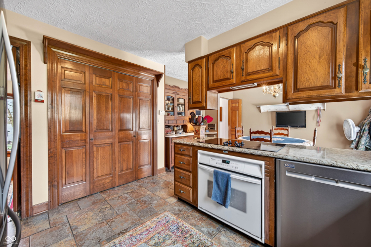 Listing Image 113