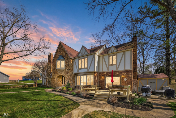 Listing Image 129