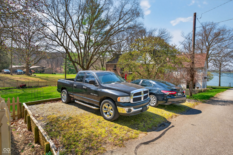 Listing Image 84