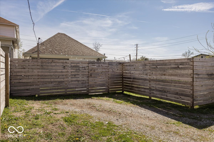 Listing Image 28
