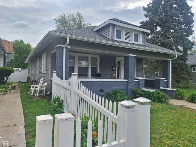 Listing Image 3
