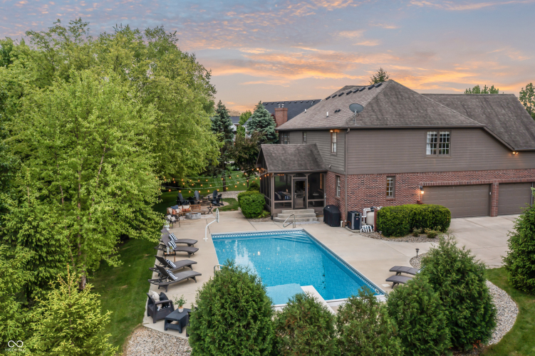 Listing Image 128