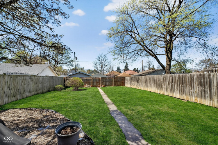 Listing Image 22