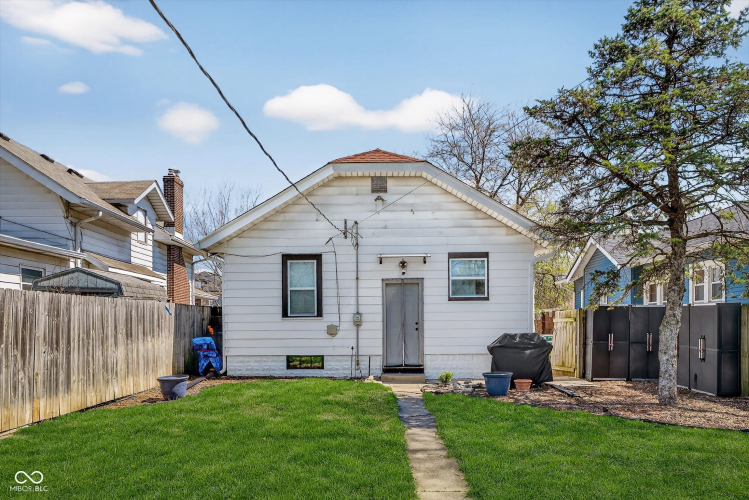 Listing Image 24