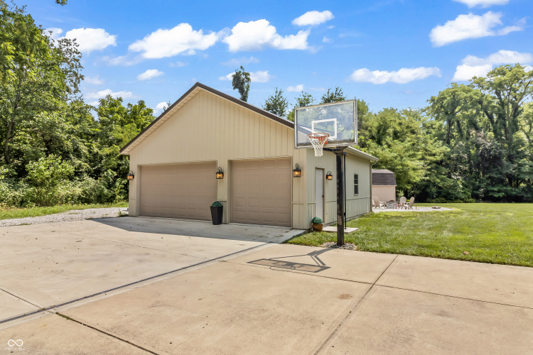 Listing Image 108