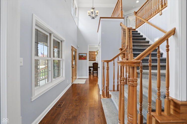 Listing Image 16