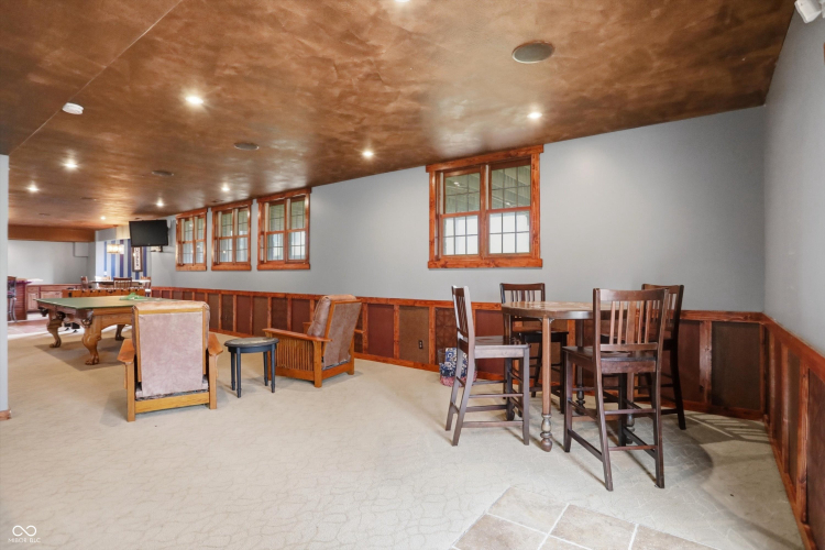 Listing Image 82