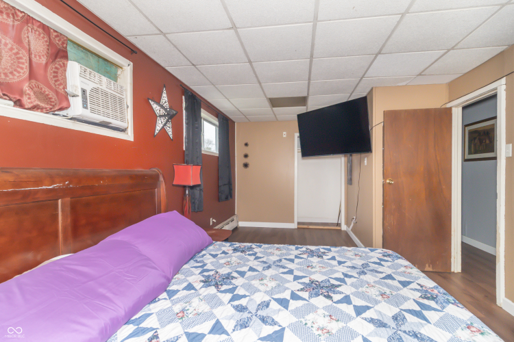 Listing Image 16