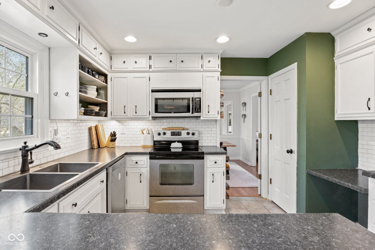 Listing Image 14