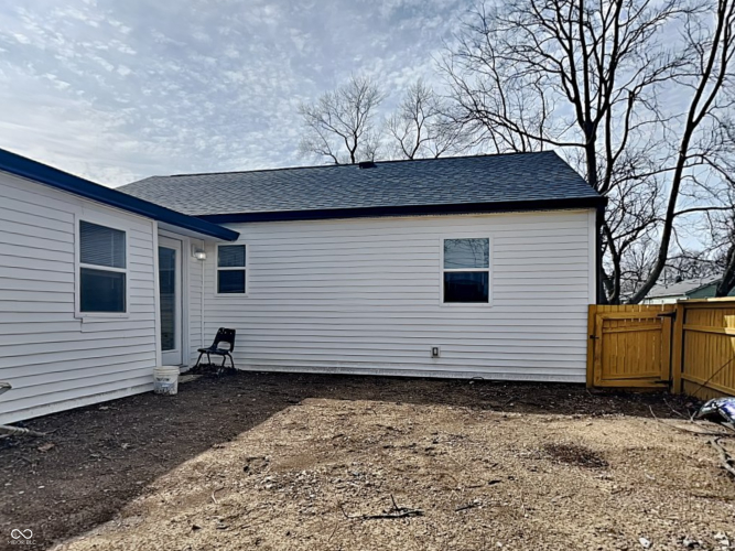 Listing Image 17