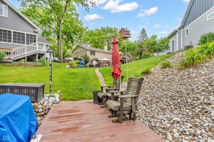 Listing Image 64