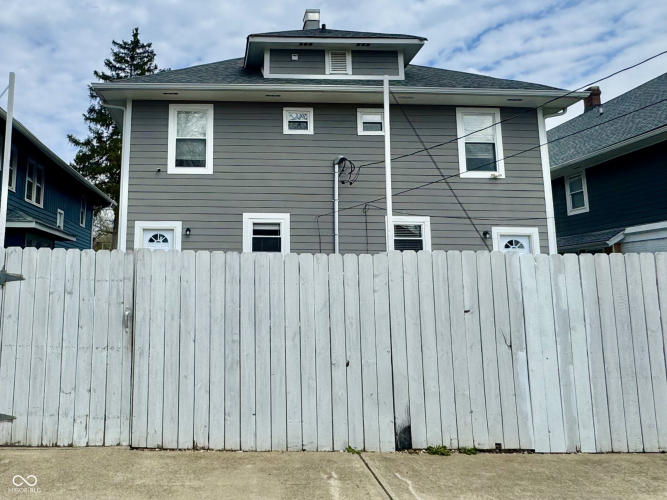 Listing Image 42