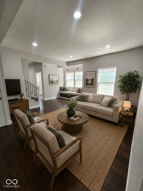 Listing Image 3