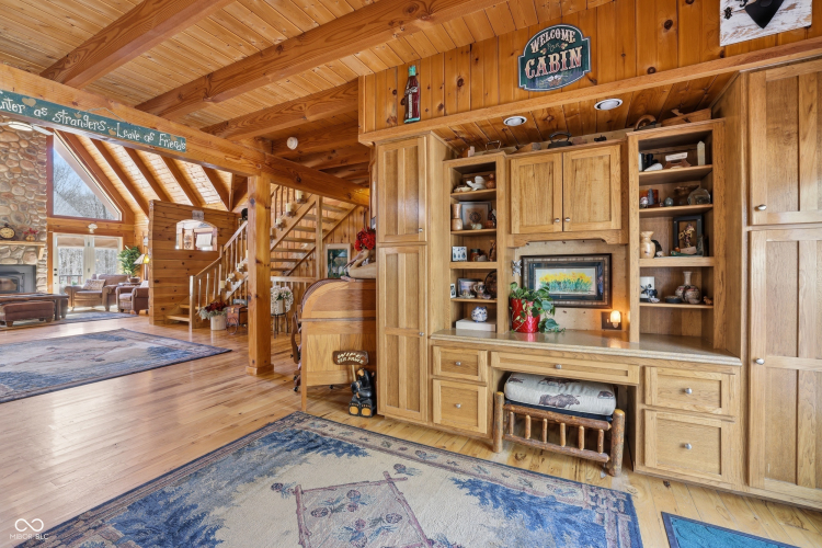 Listing Image 16