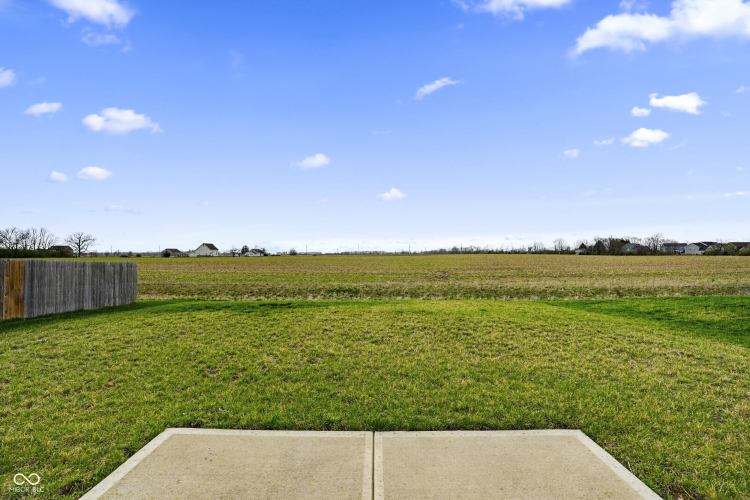 Listing Image 27
