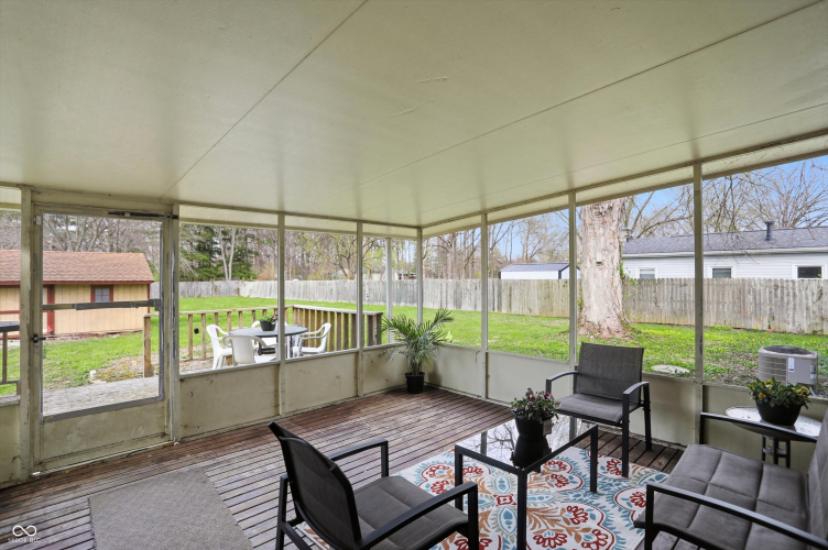Listing Image 14
