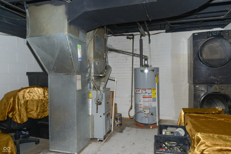 Listing Image 33
