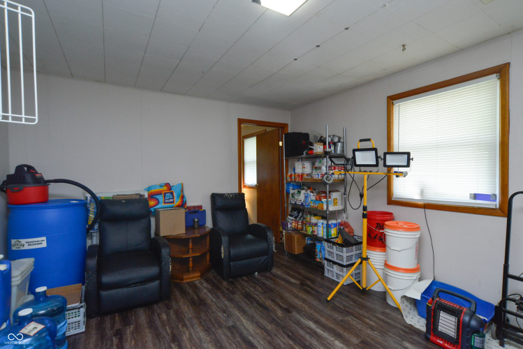 Listing Image 13