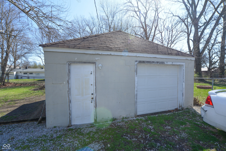 Listing Image 19