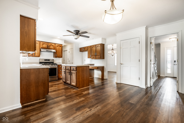 Listing Image 13