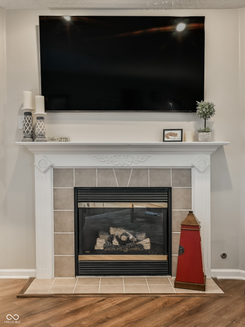 Listing Image 17