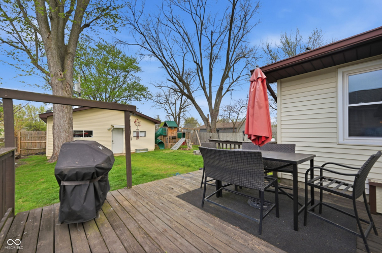 Listing Image 19