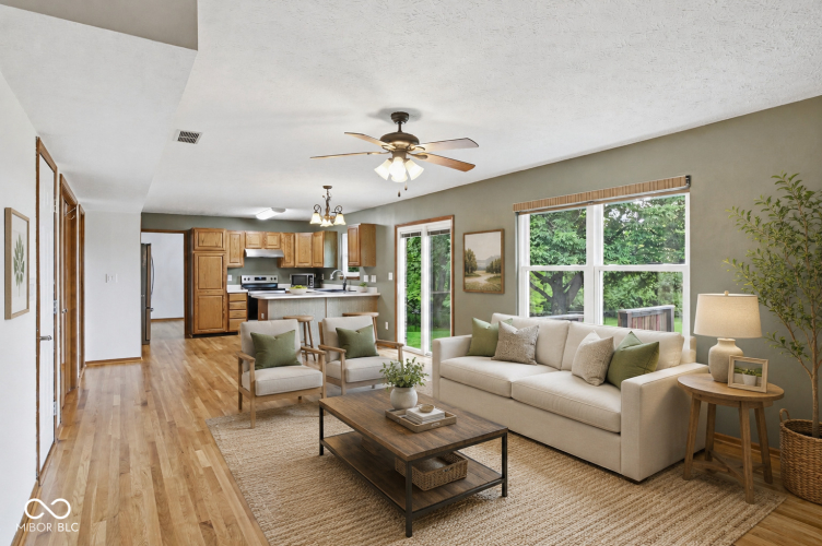 Listing Image 19