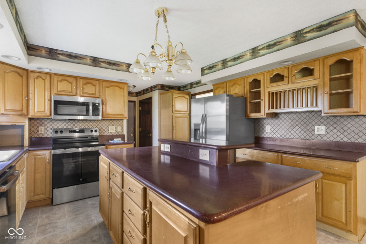 Listing Image 14