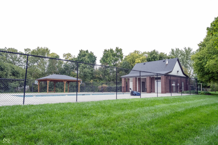 Listing Image 56