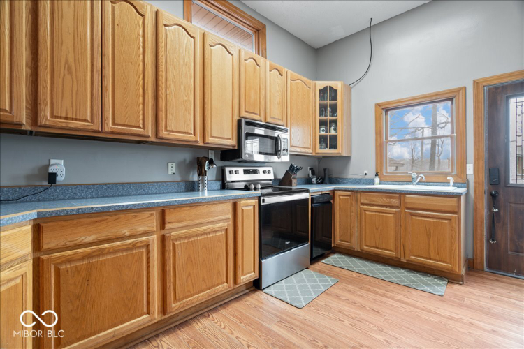 Listing Image 15