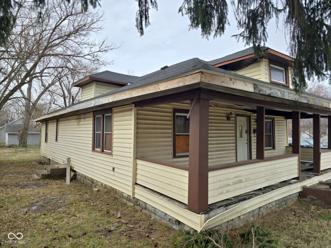 Listing Image 3