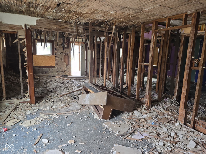 Listing Image 10