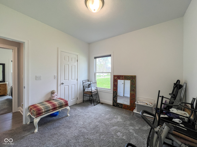Listing Image 28