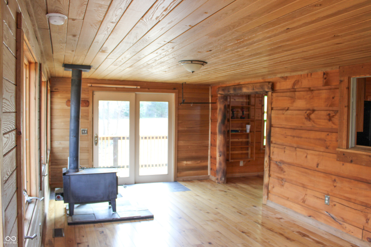 Listing Image 16