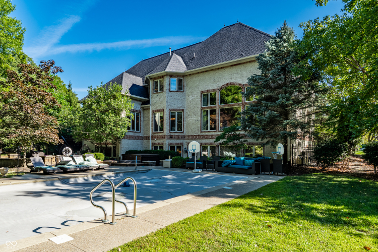 Listing Image 58