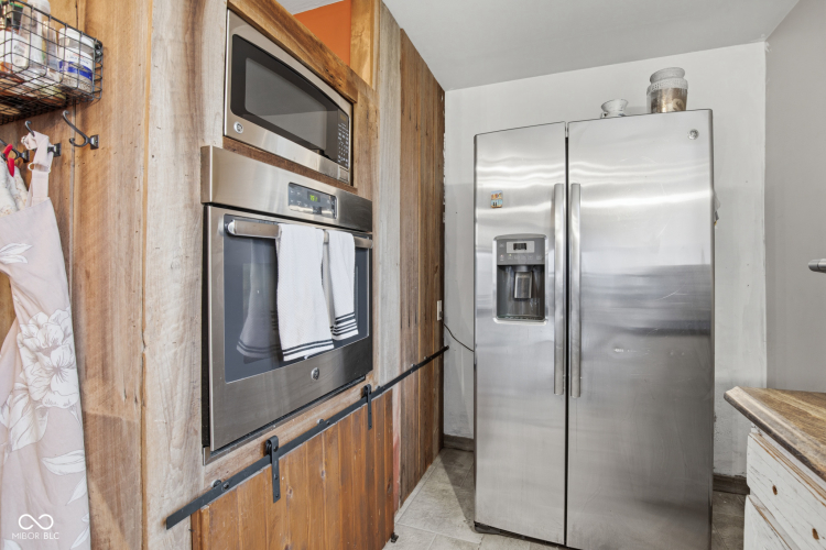 Listing Image 18