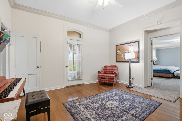Listing Image 23