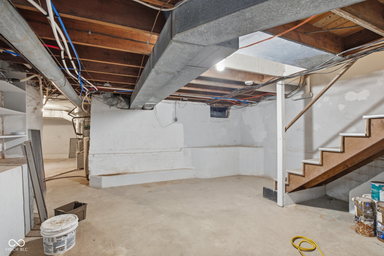 Listing Image 48