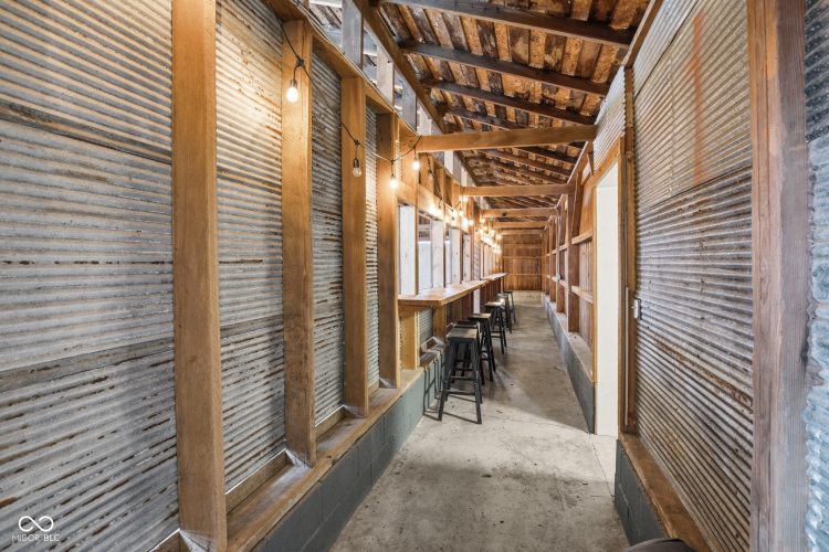 Listing Image 84