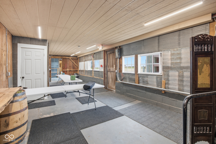 Listing Image 88