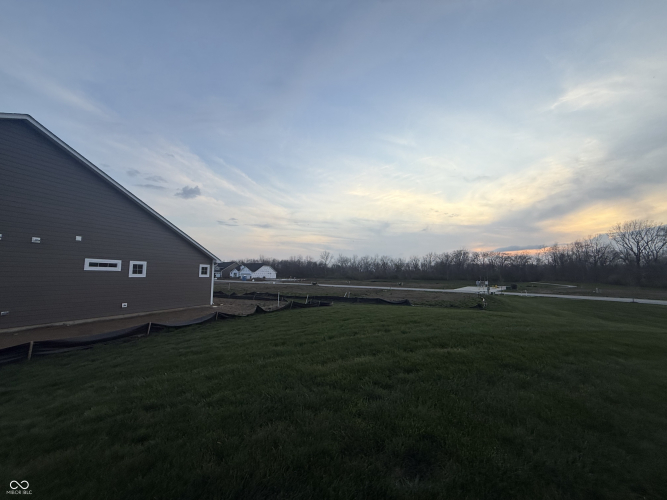Listing Image 27