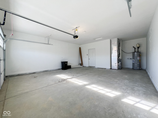Listing Image 40