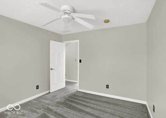 Listing Image 30