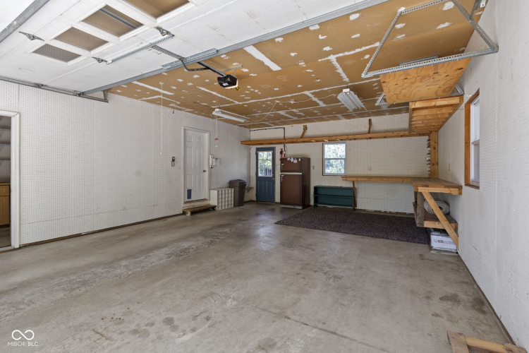 Listing Image 38