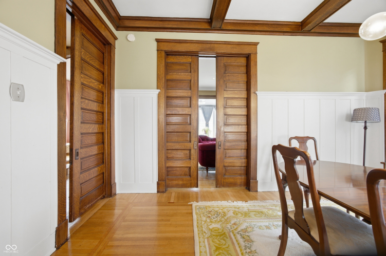 Listing Image 17