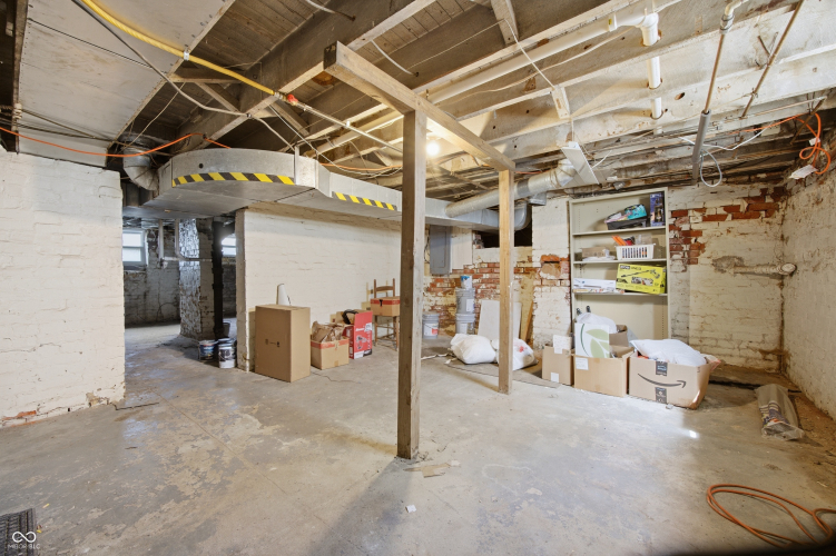 Listing Image 49