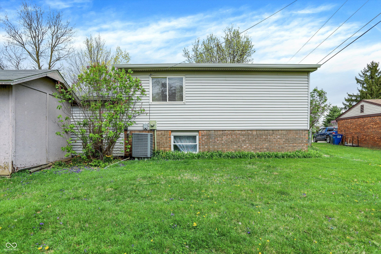 Listing Image 41