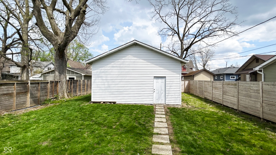 Listing Image 32